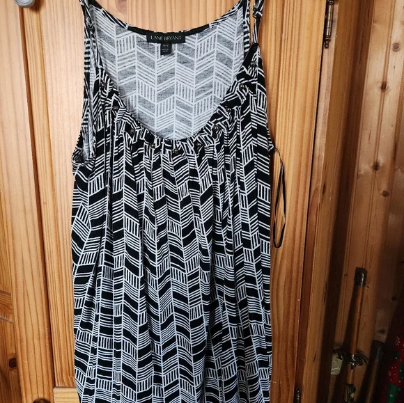 Womens Lane Bryant Top - Picture 2 of 6